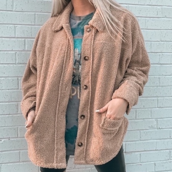 easel Jackets & Blazers - Tan Teddy Sherpa Lightweight Oversized Deep Pocket Warm Shacket Coat Jacket NWT